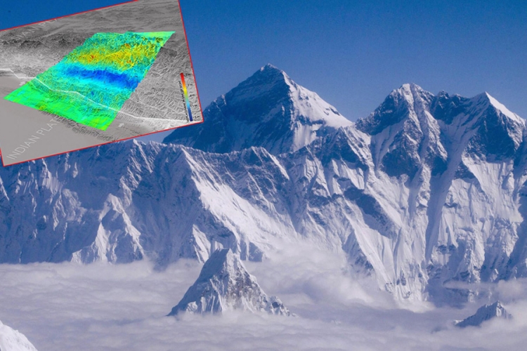 Mont Everest niži poslije zemljotresa u Nepalu