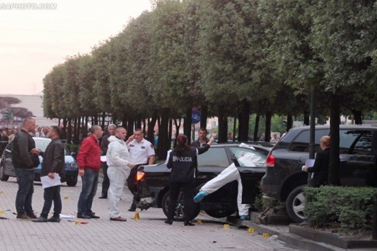 Pucnjava u centru Tirane, trojica ubijena