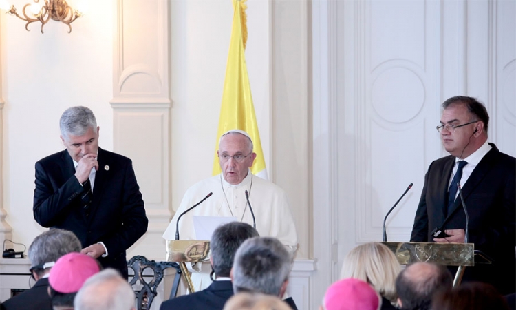 Papa: Sarajevo i BiH imaju posebno značenje
