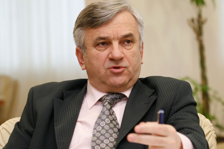 Čubrilović primio inicijativu opozicije za održavanje Posebne sjednice NSRS