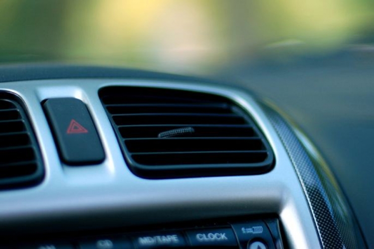 Mali savjet za čistiji vazduh u automobilu tokom vožnje
