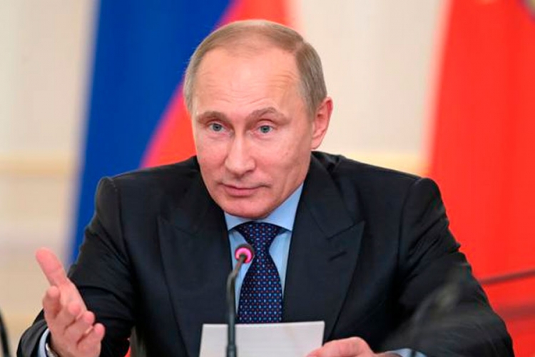 Putin: Rusija izložena pritisku 