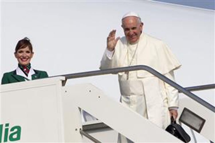Papa počeo latinoameričku turneju
