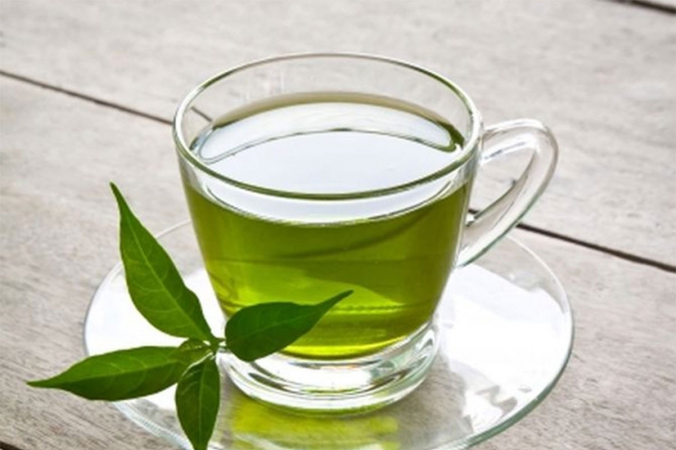 Zeleni čaj: Prirodno rješenje protiv pojačanog znojenja