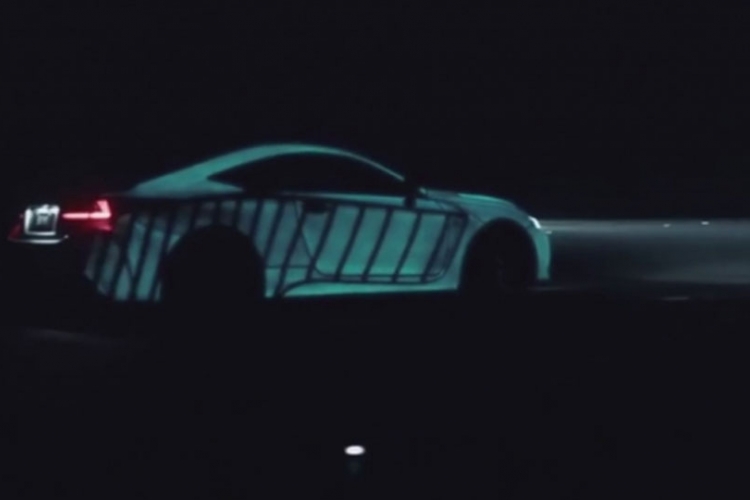 Ovaj automobil svijetli u ritmu vašeg srca (VIDEO)