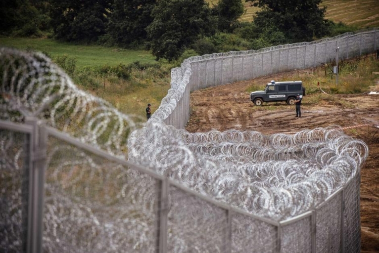 Mađarska izdvaja dodatna sredstva za zid prema Srbiji