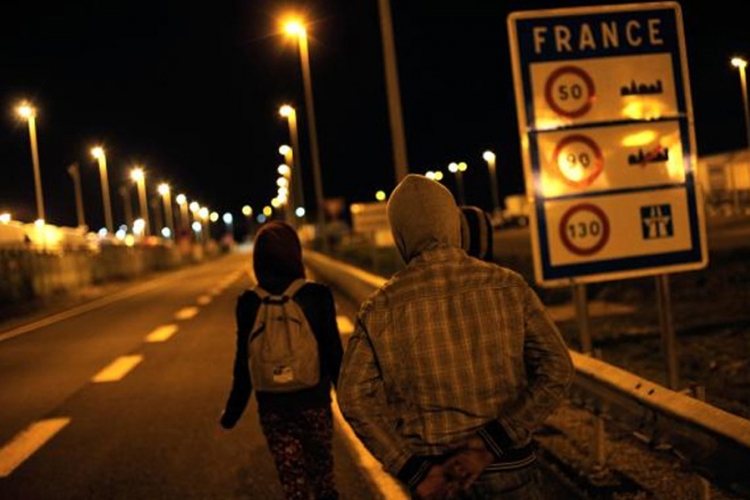 Stotine migranata ispred Evrotunela, žele u Britaniju