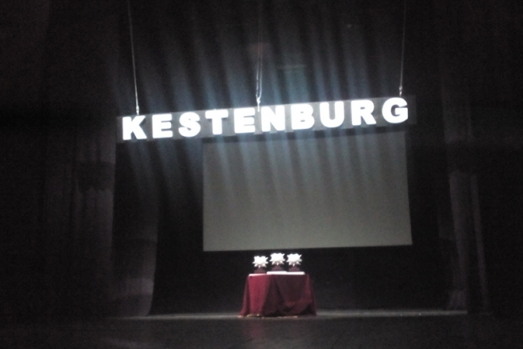Počeo "Kestenburg", jedna od nagrada loptica s potpisom Đokovića (FOTO)