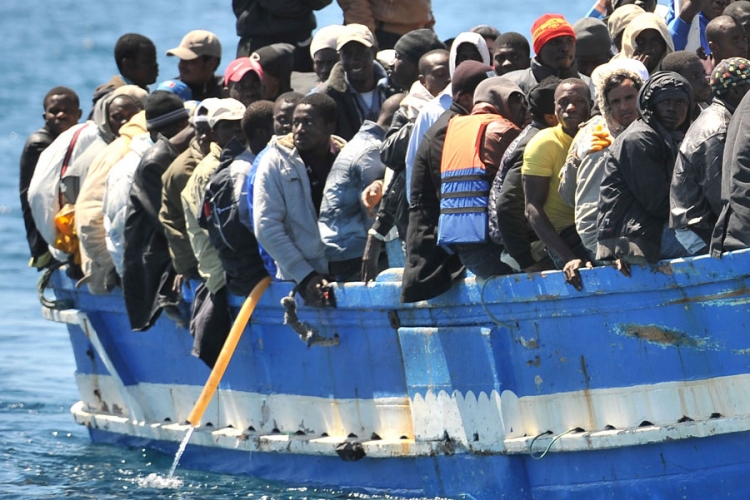 Preko 550 spasenih migranata stiglo na Siciliju