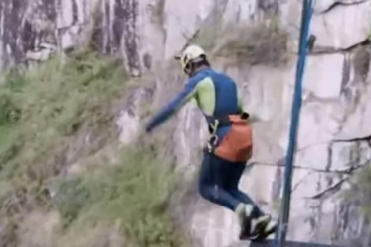 Novi svjetski rekord u skakanju s visine u vodu (VIDEO)