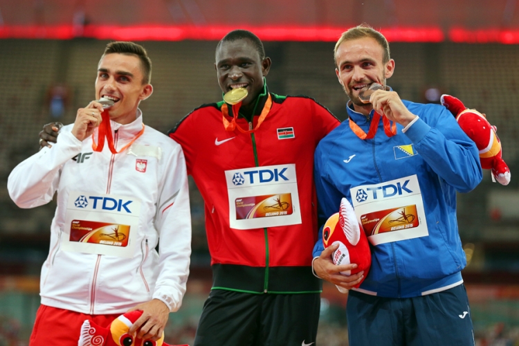 Amelu Tuki uručena medalja za treće mjesto na SP u Pekingu