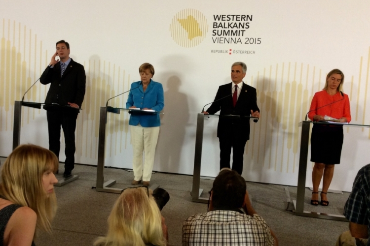 Merkel i Mogerini: Podrška integraciji zapadnog Balkana EU 