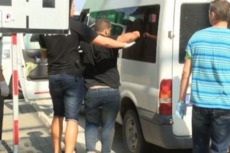 Slovačka: Kombi sa srpskim tablicama krijumčario imigrante