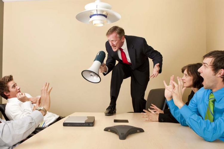 Pogledajte 6 smjernica kako da smirite razjarenog šefa