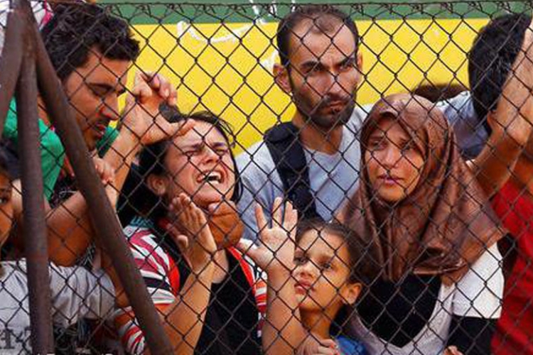 Mađarska: Migranti ponovo zatvoreni "u žicu"