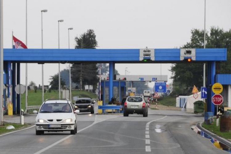 Hrvatska prekinula blokadu graničnih prelaza, sjednica Vlade Srbije u 21 čas
