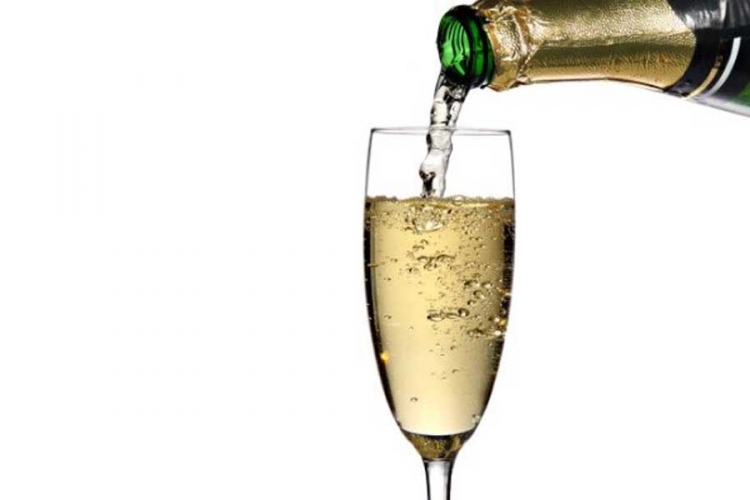 Boca šampanjca prodata za 116.375 dolara