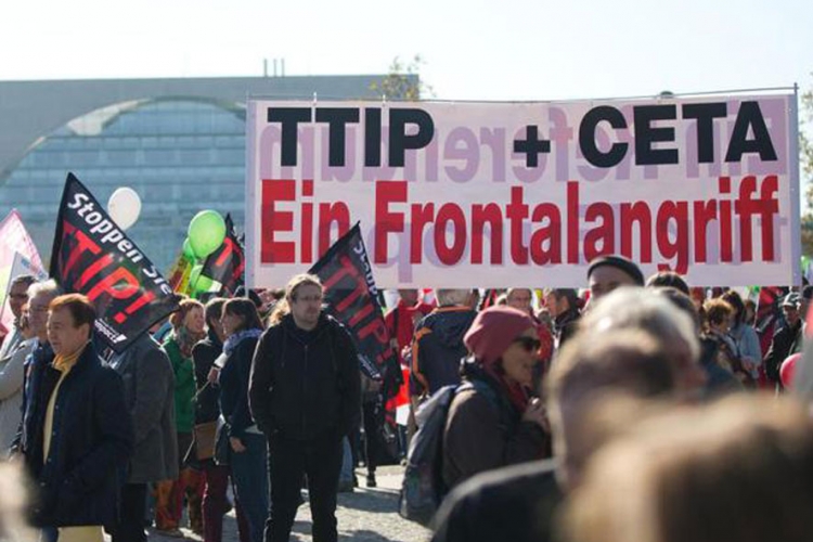 Berlin:Protest oko 250.000 ljudi protiv transatlanskog sporazuma