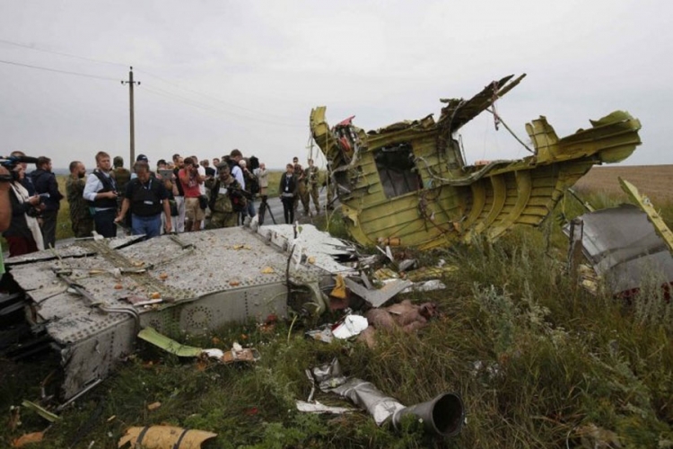 Holandska komisija: Projektil ruske izrade oborio malezijski avion