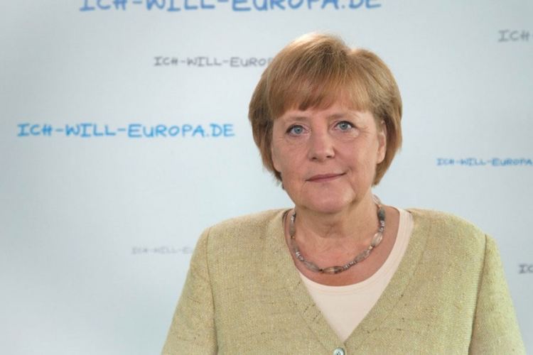 Svaki treći Nijemac želi ostavku Merkel