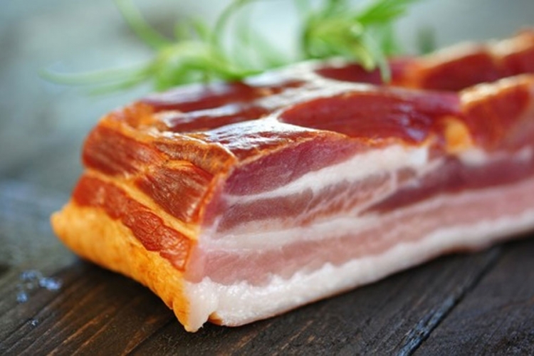 Jedite slaninu i istopite salo za samo 10 dana