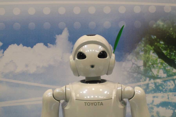 Toyota investira milijardu $ u robotiku