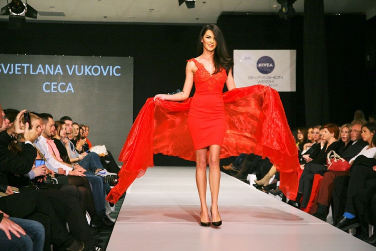 Unikatni modeli za kraj sedmice mode u Sarajevu