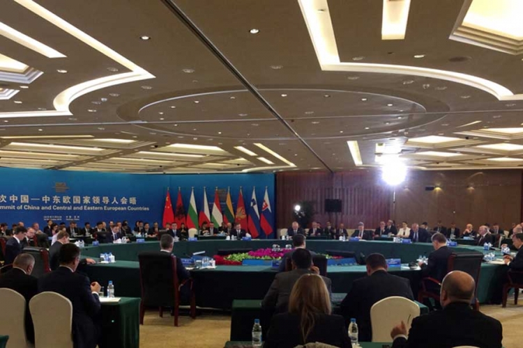 Samit u Kini: Podrška planu za jačanje privrednih veza