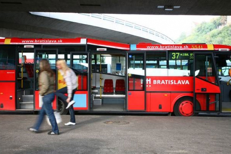 Bratislava: Uhapšen "fekalni fantom", napadao žene