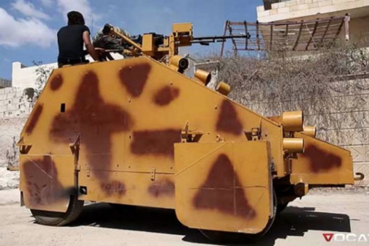 Pogledajte tenkove koje su kurdske snage napravile za borbu protiv ISIL-a (FOTO, VIDEO)