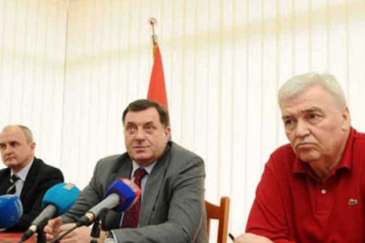 Prijedor: Počeo sastanak Dodika, Pavića i Đokića