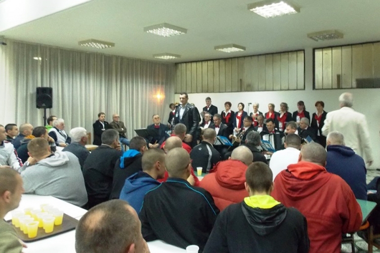 Banjaluka: Kulturno veče za osuđena lica uz Gradski tamburaški ansambl