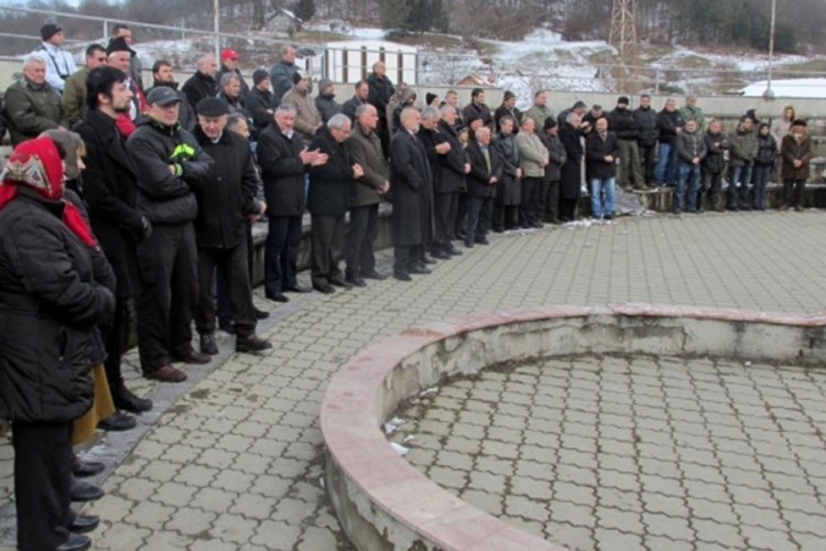 Bratunac Parastos Za Srbe Ubijene U Kravici