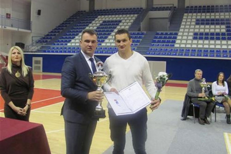 Pale: Miloš Golić najbolji sportista u 2015.