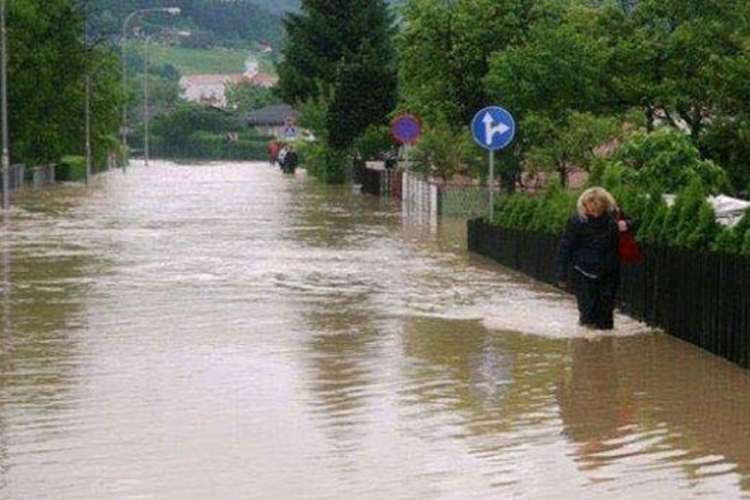 Poplavljeni u BiH još čekaju milione