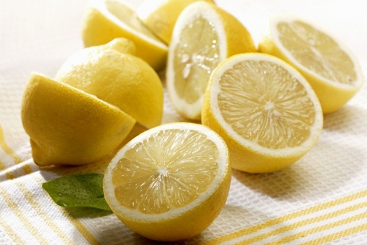 Saznajte zašto biste trebali zamrzavati limun