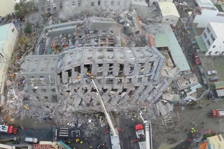 Tajvan nakon zemljotresa: Uhapšen krivac jer se zgrada srušila kao da je od karata