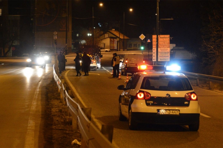 Sarajevo: Dvije djevojke teško povrijeđene u saobraćajnoj nesreći
