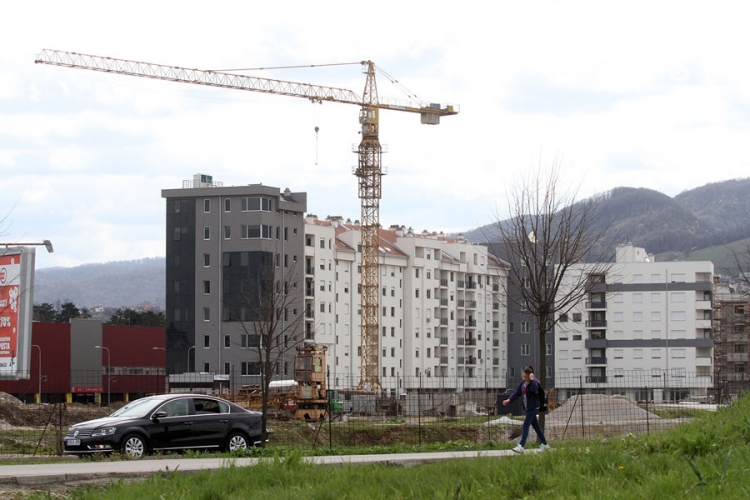 Trend hipergradnje u Banjaluci: Zgrade niču na sve strane


