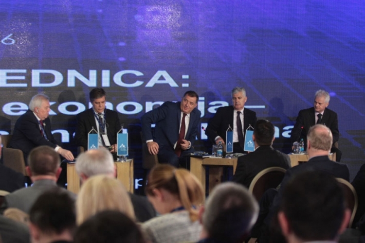 Završen Ekonomski forum: Privreda Srpske ima kapacitete da funkcioniše samostalno