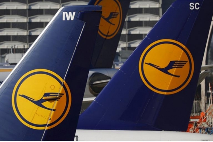 Lufthansa otkazala gotovo 900 letova zbog štrajka