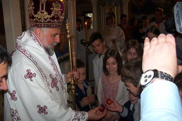 Trebinje: Vaskršnju liturgiju u Sabornom hramu služio vladika Grigorije