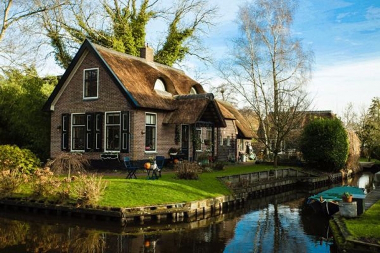 Githorn, zemlja čuda u Holandiji (FOTO)