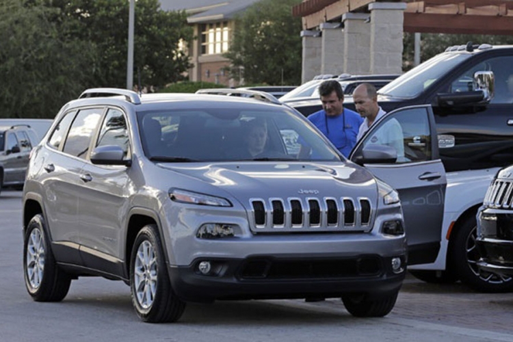 Prodaja Fiat-Krajslera u SAD skočila zbog kamioneta i terenaca