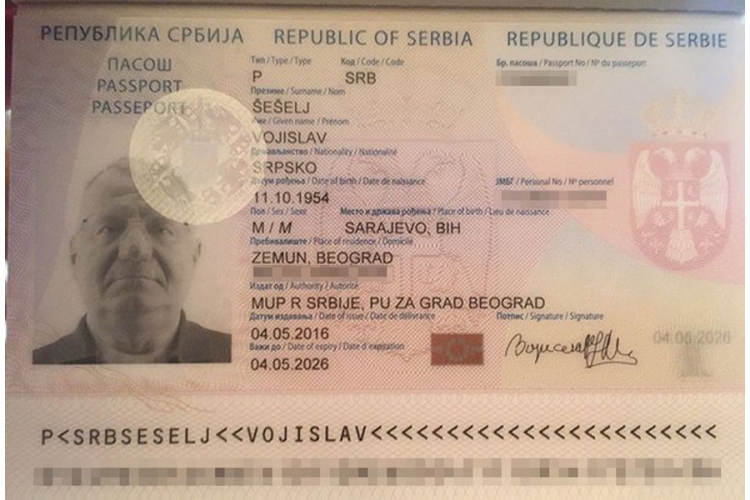 Šešelj dobio pasoš, Kolindi poručio da dolazi u Zagreb