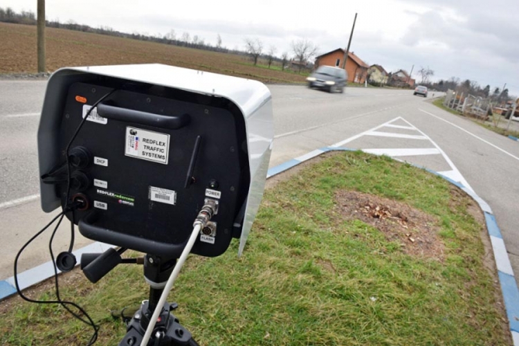 Radar lovi brze vozače u Banjaluci i Prijedoru