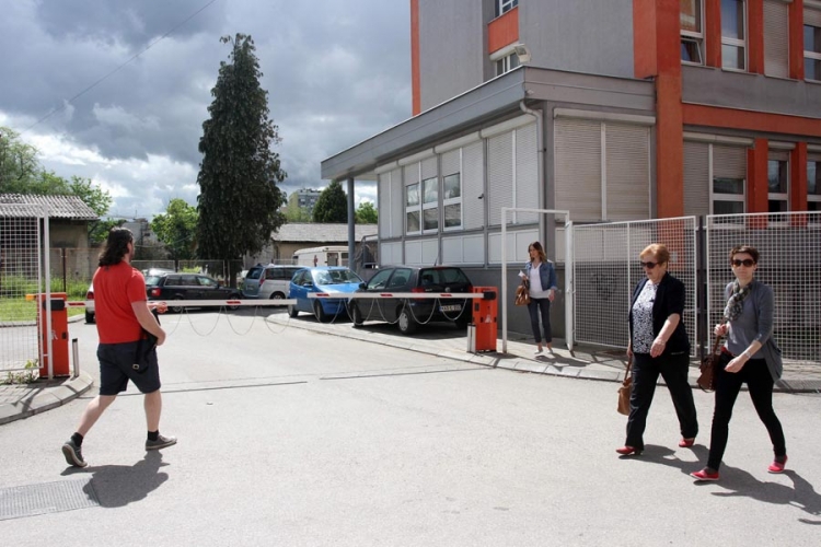 Banjaluka: Davaoci dolaze da daju krv i moraju platiti marku za parking