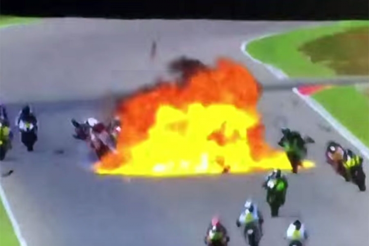 Vatra "gutala" vozače na Moto 2 u Španiji (VIDEO)