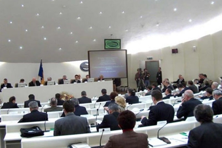 Parlament BiH: Predstavnici SNSD-a napustili salu, traže prvo nastavak sjednice o popisu