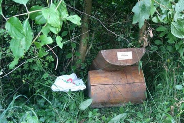 Uhapšen banjalučki vandal: Počupao klupe na Banj brdu 